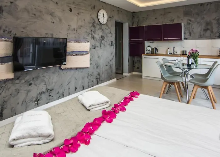Apartamenty Hotelove Na Skale